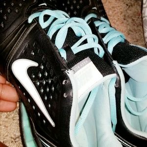 Only worn for workout training black Nike